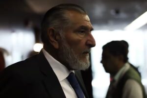 Presentan solicitud de Juicio Político contra Adán Augusto López