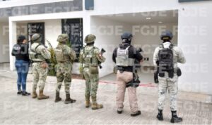 Policía de Investigación de Tlaxcala asegura armas y cartuchos útiles durante cateo