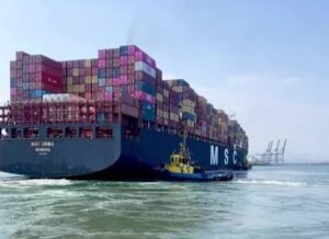 Cierran puerto de Lázaro Cárdenas por efectos de tormenta “Narda”