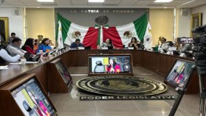 Diputados de Hidalgo guardan minuto de silencio por víctimas de las lluvias, pero niegan presupuesto para contingencia
