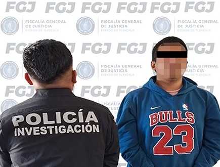Policía de Investigación detiene en flagrancia a Osvaldo N., por presunto robo en comercio: FGJE