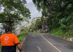 Hidalgo: Intervendrá Servicio Geológico en zona de derrumbe de Pisaflores, anuncia Menchaca