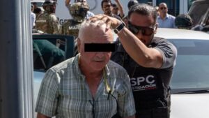 Ernesto Ruffo busca el amparo
