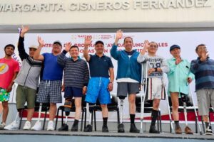 Encabeza gobernadora entrega de ayudas funcionales para personas con discapacidad