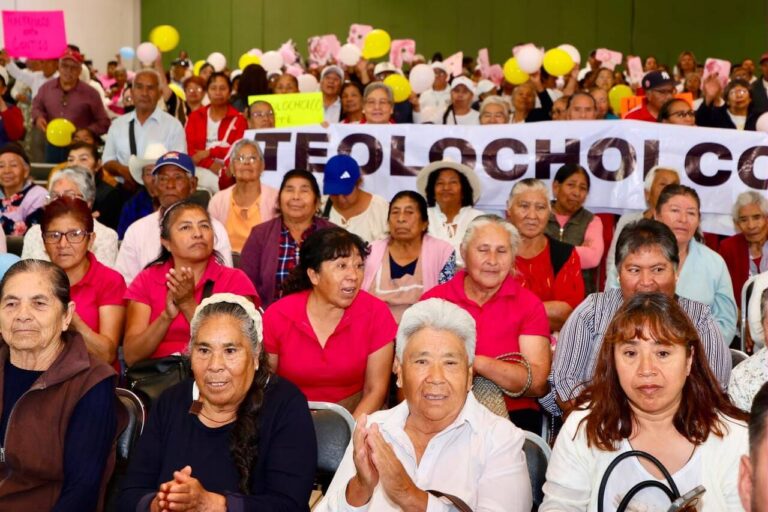 Entrega gobernadora equipamiento a 17 casas de día y fortalece la atención a personas adultas mayores