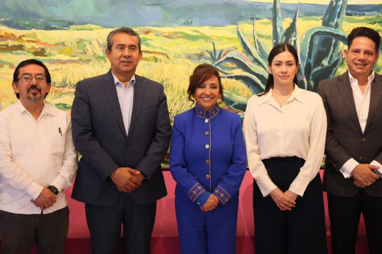 Encabeza gobernadora mesa de trabajo con el INE para fortalecer la búsqueda de personas