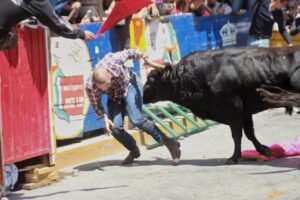 Paciente herido de gravedad en La Huamantlada continúa vivo; SESA confirma solo un fallecido