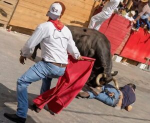 Un muerto y 9 heridos deja La Huamantlada
