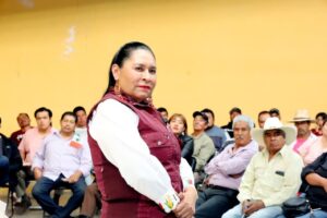 Respaldo ciudadano fortalece a Ana Lilia Rivera frente a la guerra sucia