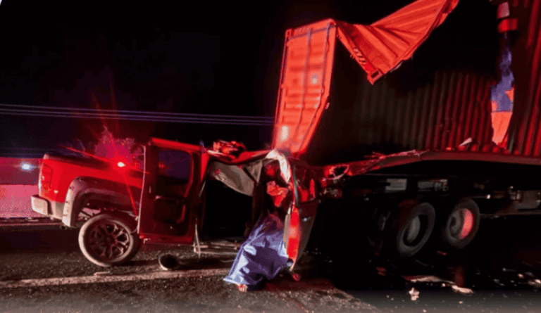 Mueren cuatro personas por accidente carretero en Tlaxcala