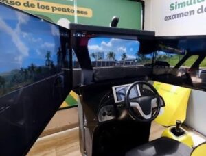 Mil 843 personas aprueban examen práctico de manejo en simuladores de la SMyT